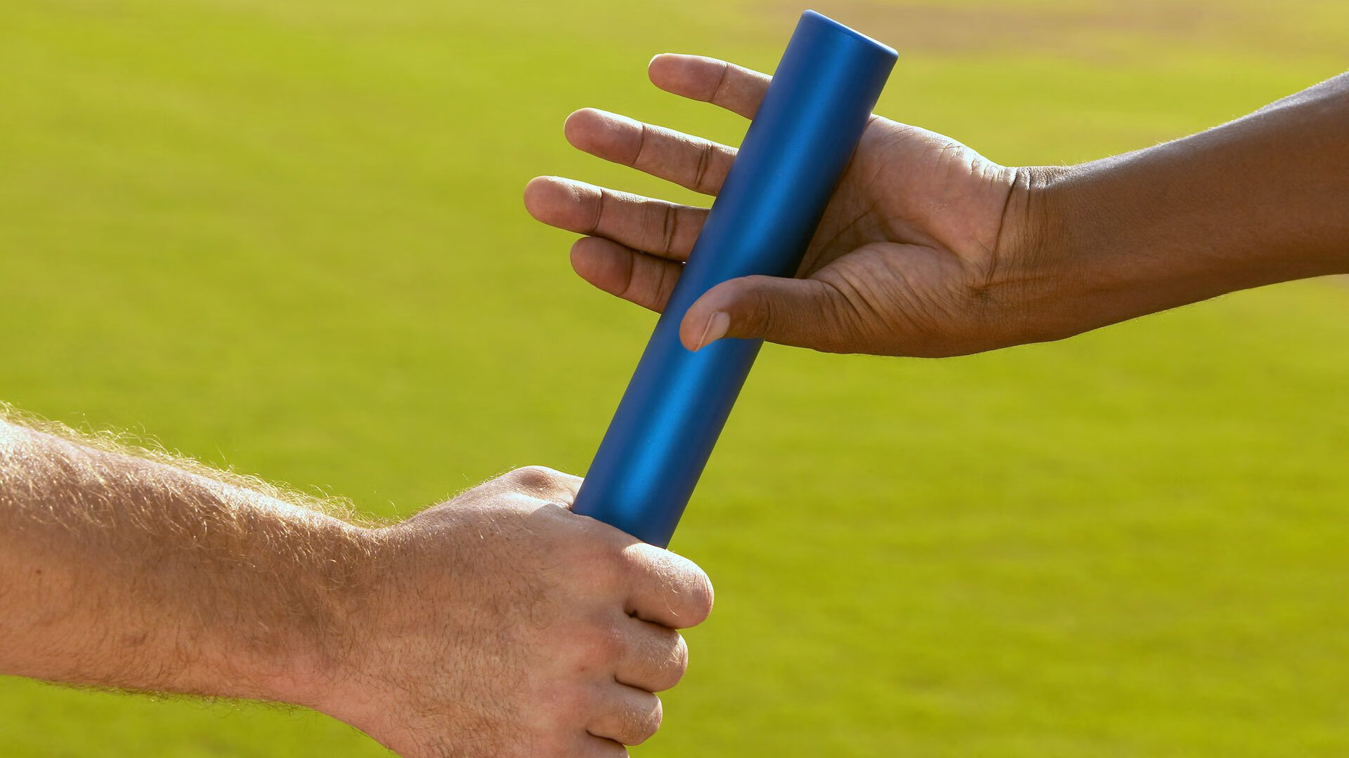 中国足球联赛推动裁判职业稳定保障制度建立，中国足协裁判规则